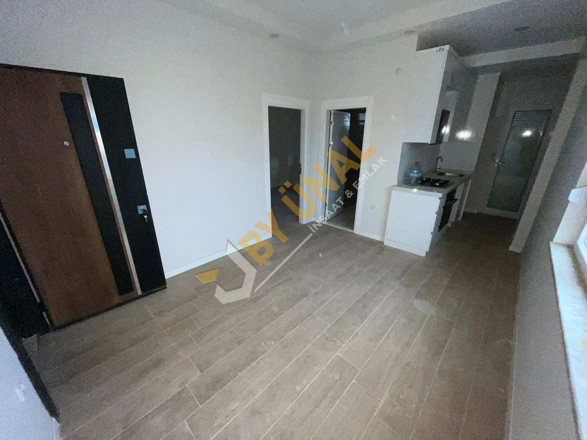 BY ÜNAL'DAN DÖŞEMEALTI BAHÇEYAKA'DA YERDEN ISITMALI 1+1 SIFIR DAİRE