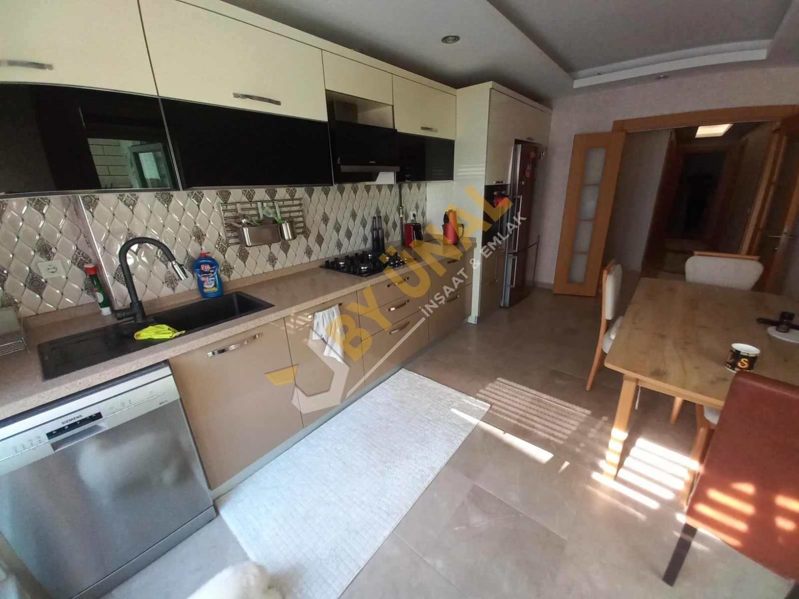 BY ÜNAL'DAN _ÇANKAYA'DA FULL KREDİLİ _ ASANSÖRLÜ HAVUZLU SİTEDE 3+1 SATILIK DAİRE