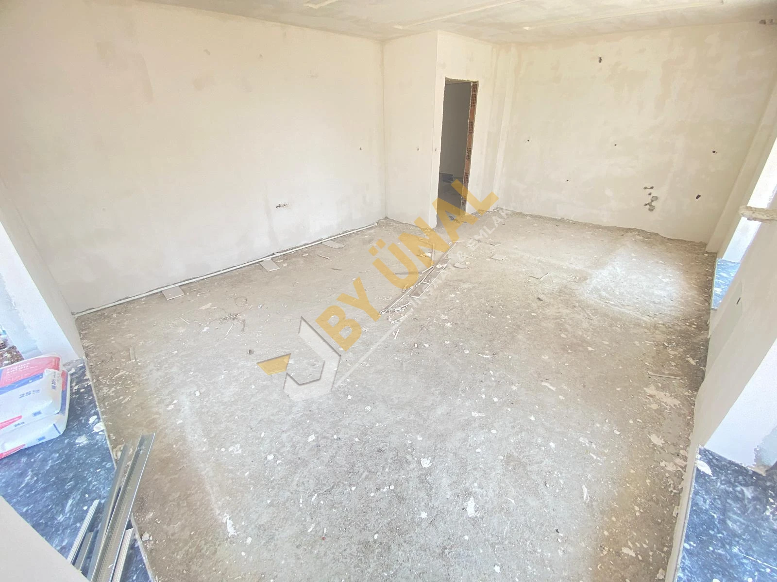 BY ÜNAL'DAN DÖŞEMEALTI'DA 2 AYA TESLİM LÜKS SATILIK DAİRE'LER